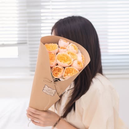 ピーチローズのエレガントブーケ